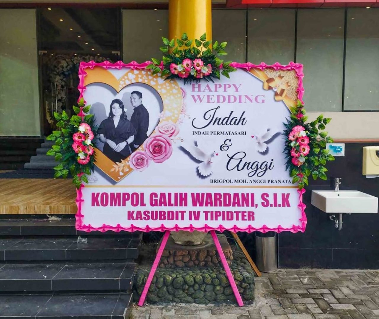 Bunga Papan Wedding